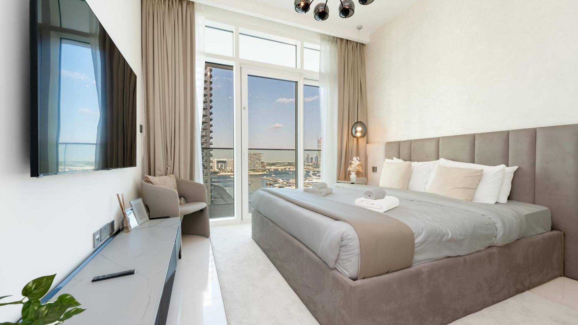Emaar Beachfront - 3br With Huge Balcony And Panoramic View Of Marina By Tlre Homes * Dubai